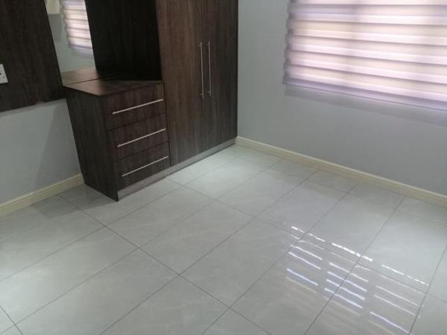 Townhouse for rent in Seaview, Kwazulu-natal