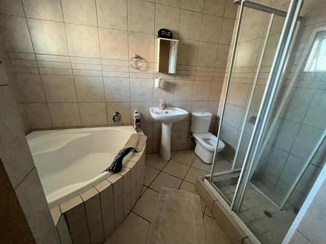 Townhouse for rent in Sedibeng, Gauteng