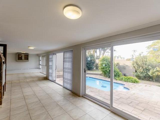 Townhouse for sale in Margate, Hibiscus Coast Local Municipality