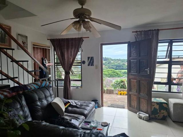 Townhouse for sale in Seaview, Kwazulu-natal
