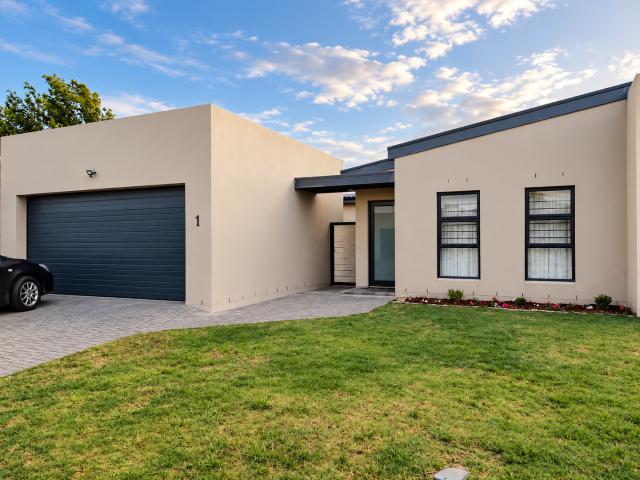 Townhouse for sale in Western Cape