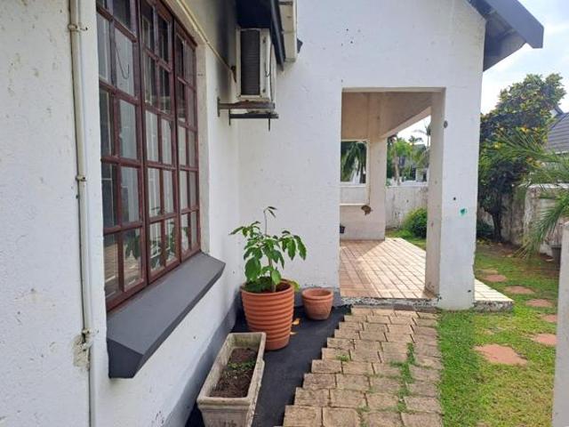 Townhouse for rent in Richards Bay, uMhlathuze Local Municipality