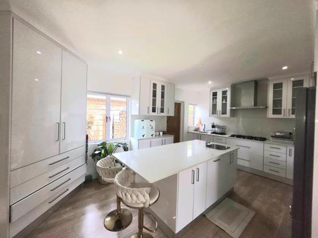 Townhouse for sale in UMhlathuze Municipality, Kwazulu-natal
