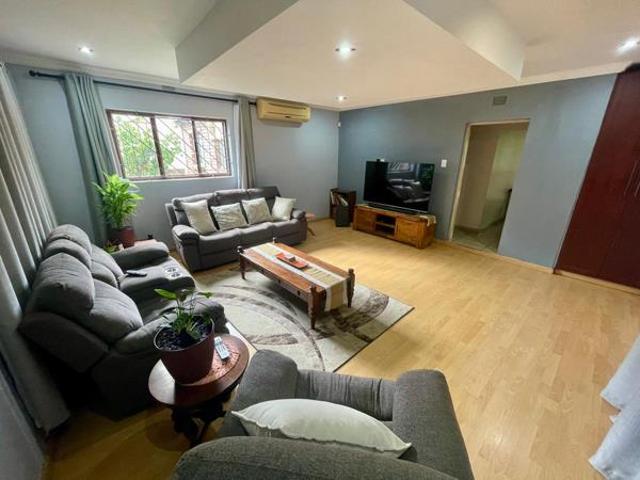 Townhouse for rent in UMhlathuze Municipality, Kwazulu-natal