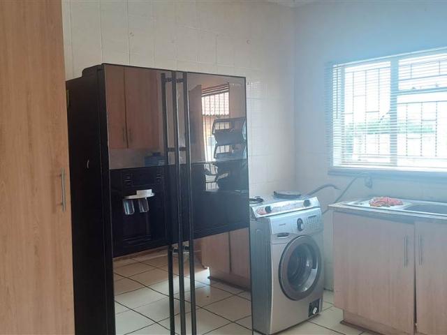 Townhouse for sale in Dr Kenneth Kaunda, North West