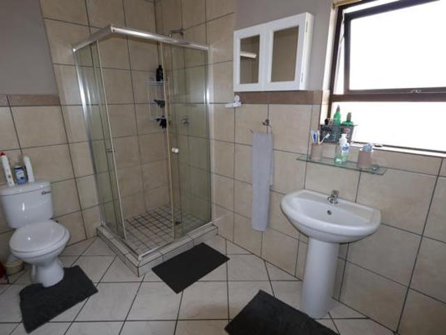 Townhouse for rent in North West