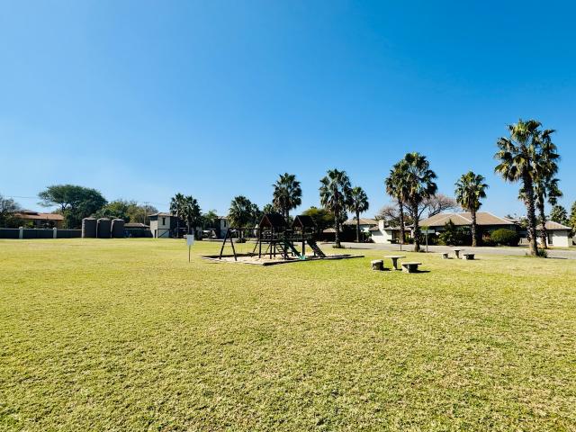 Townhouse for sale in Hartbeespoort Dam Nature Reserve, North West