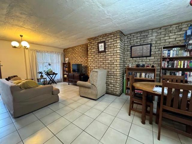 Townhouse for sale in Kimberley, Frances Baard District Municipality