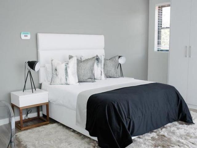 Townhouse for rent in Waterkloof, Gauteng