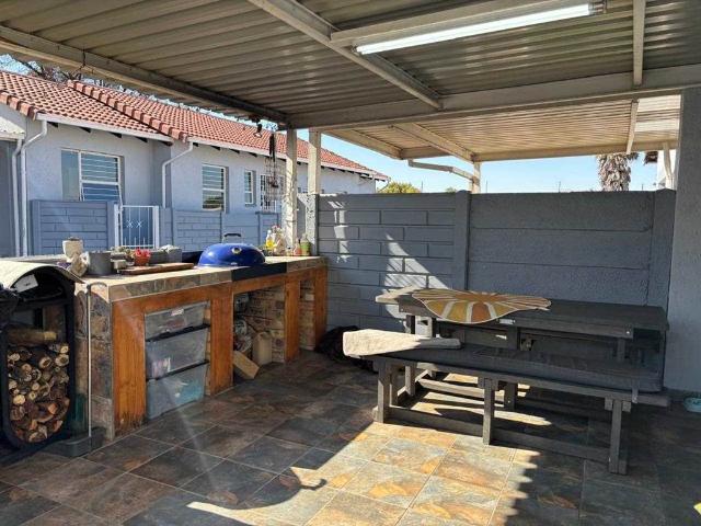 Townhouse for sale in Ekurhuleni, Gauteng