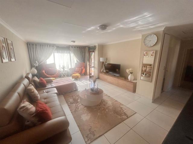 Townhouse for sale in Ekurhuleni, Gauteng