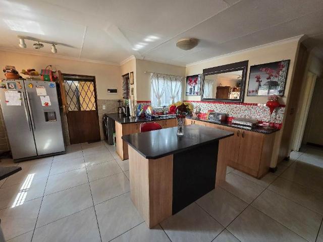 Townhouse for sale in Ekurhuleni, Gauteng