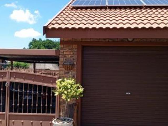 Townhouse for sale in Midvaal, Gauteng