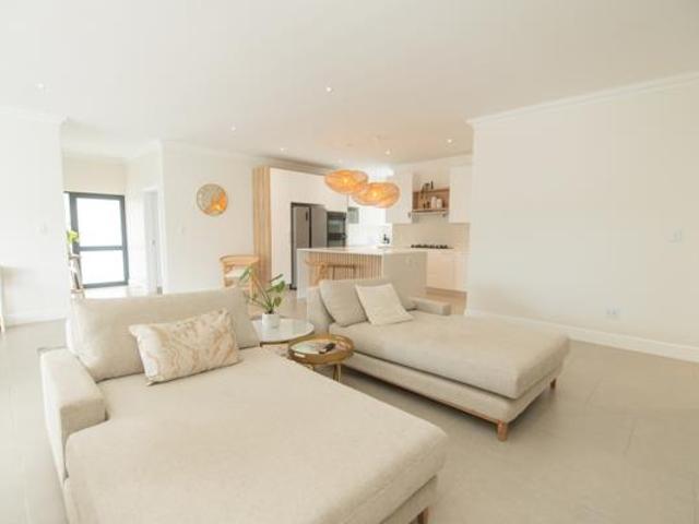 Townhouse for sale in Port Elizabeth, Eastern Cape