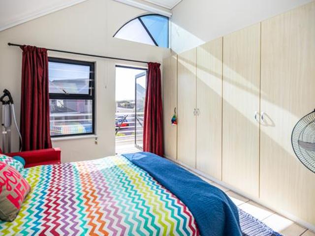 Townhouse for sale in Cape Town, Western Cape