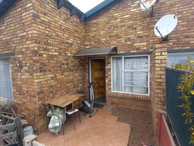 Townhouse for sale in Westonaria, Gauteng