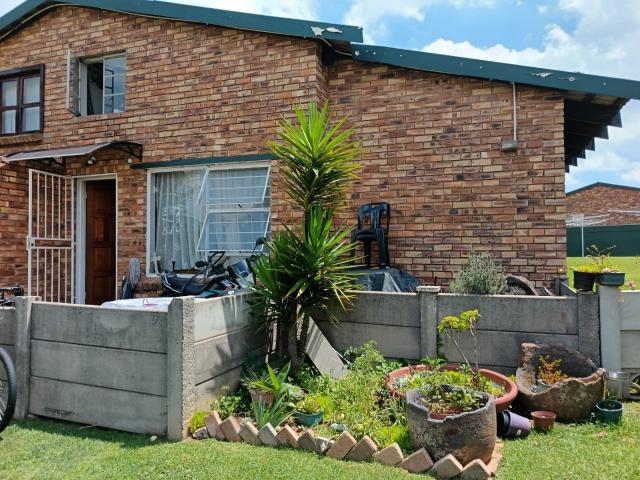 Townhouse for sale in Kagiso, Gauteng