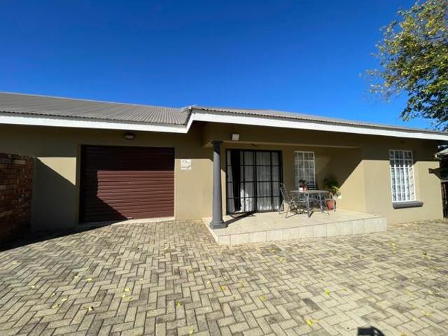 Townhouse for sale in Gert Sibande, Mpumalanga
