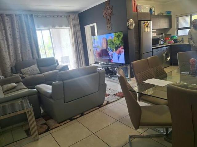 Townhouse for rent in Ekurhuleni, Gauteng