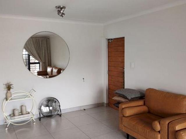 Townhouse for rent in Ekurhuleni, Gauteng