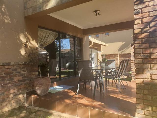 Townhouse for rent in Centurion