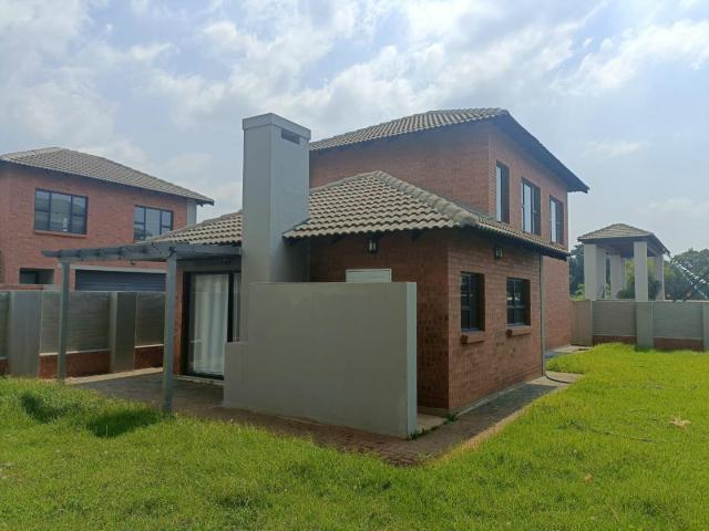 Townhouse for sale in Waterkloof, Gauteng