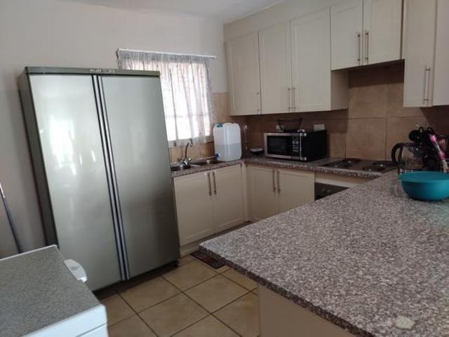 House for rent in Waterkloof, Gauteng
