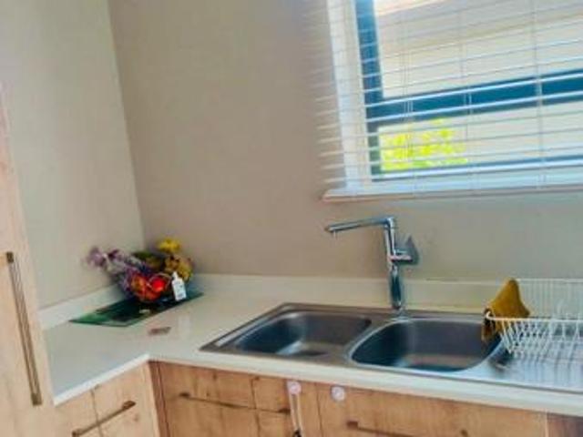 Townhouse for rent in Waterkloof, Gauteng