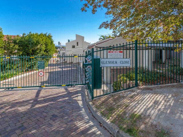 Townhouse for sale in Somerset West, City of Cape Town