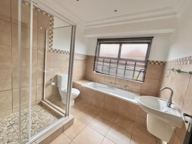 Townhouse for rent in Umgungundlovu, Kwazulu-natal