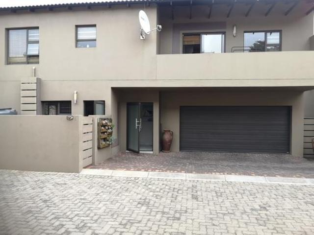 Townhouse for sale in Westonaria, Gauteng