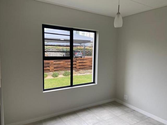 Townhouse for rent in Waterkloof, Gauteng