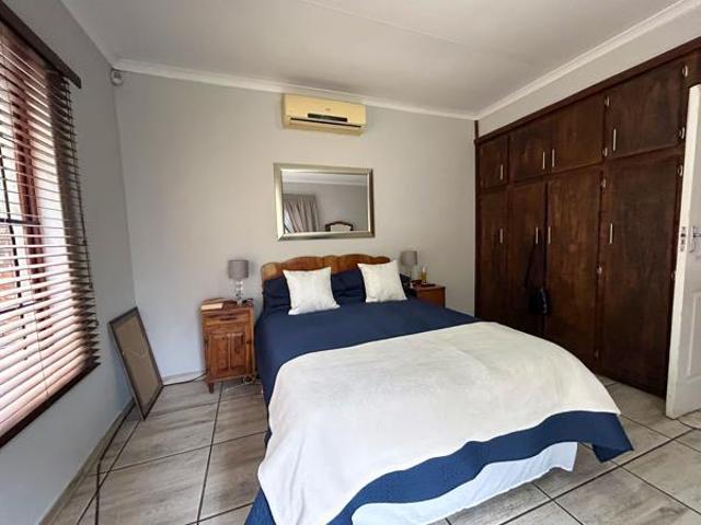 Townhouse for sale in Dr Kenneth Kaunda, North West