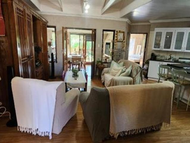 Townhouse for sale in Dr Kenneth Kaunda, North West