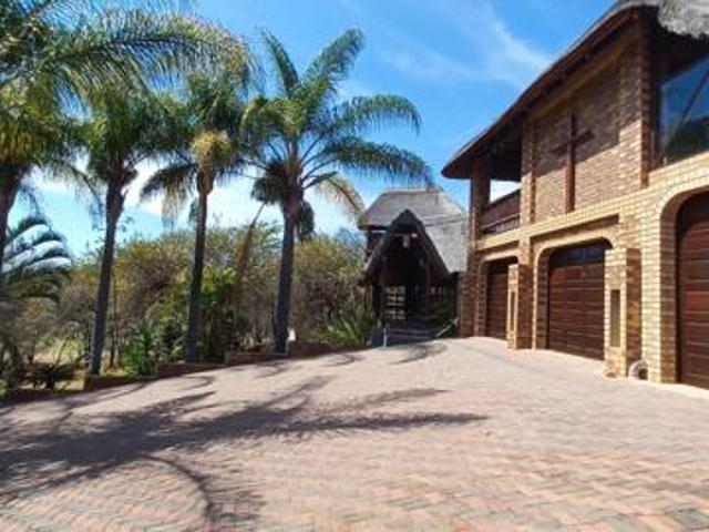 Townhouse for sale in Naboomspruit, Limpopo