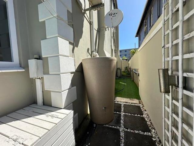 Townhouse for rent in Seaview, Kwazulu-natal