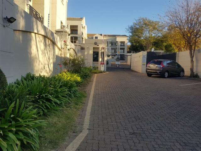 Townhouse for rent in Johannesburg, North & Sandton