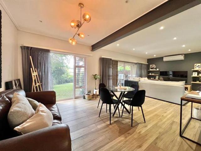 Townhouse for rent in Vosloorus, Gauteng