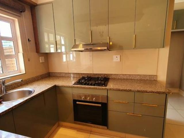 Townhouse for rent in Seaview, Kwazulu-natal