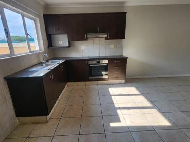 Townhouse for rent in Seaview, Kwazulu-natal