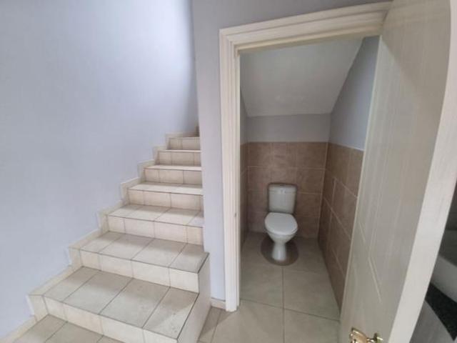 Townhouse for rent in Seaview, Kwazulu-natal