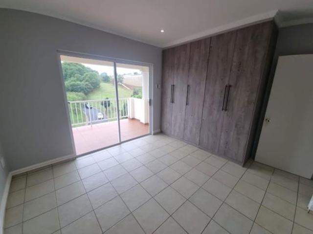 Townhouse for rent in Seaview, Kwazulu-natal