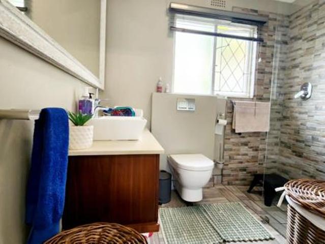 Townhouse for rent in Seaview, Kwazulu-natal