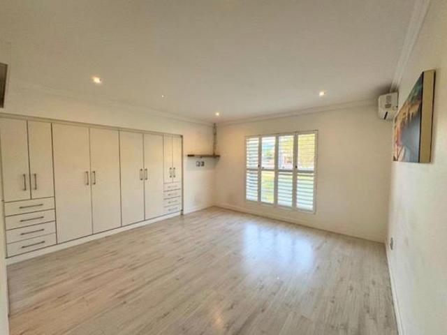 Townhouse for rent in Seaview, Kwazulu-natal