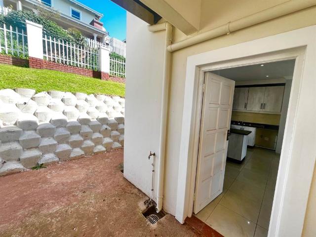 Townhouse for sale in Seaview, Kwazulu-natal