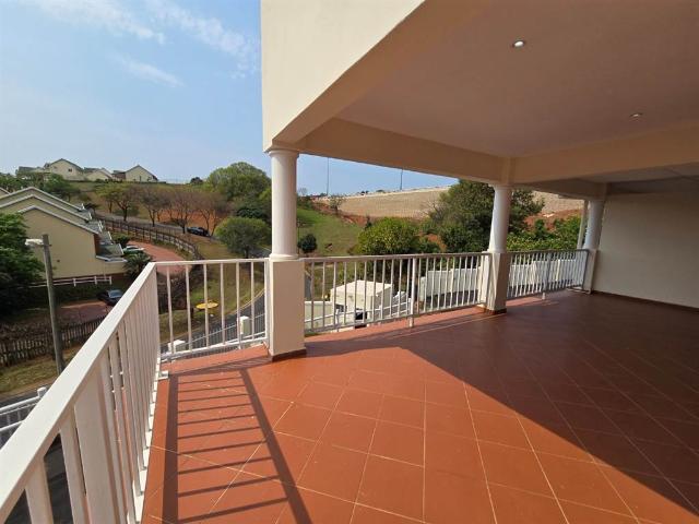 Townhouse for sale in Seaview, Kwazulu-natal