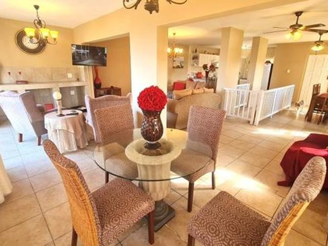 Townhouse for sale in Ugu District Municipality, Kwazulu-natal