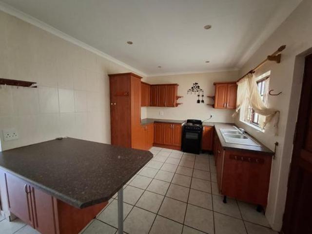 Townhouse for rent in Ugu District Municipality, Kwazulu-natal