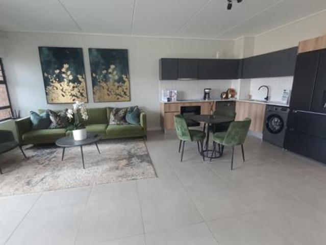 Townhouse for rent in Vosloorus, Gauteng