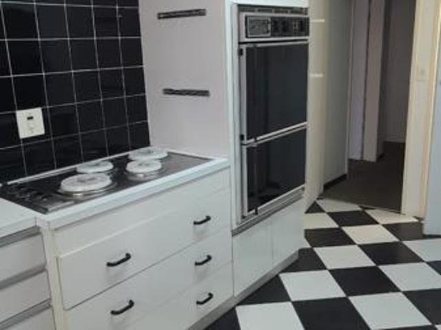 Townhouse for rent in Waterkloof, Gauteng